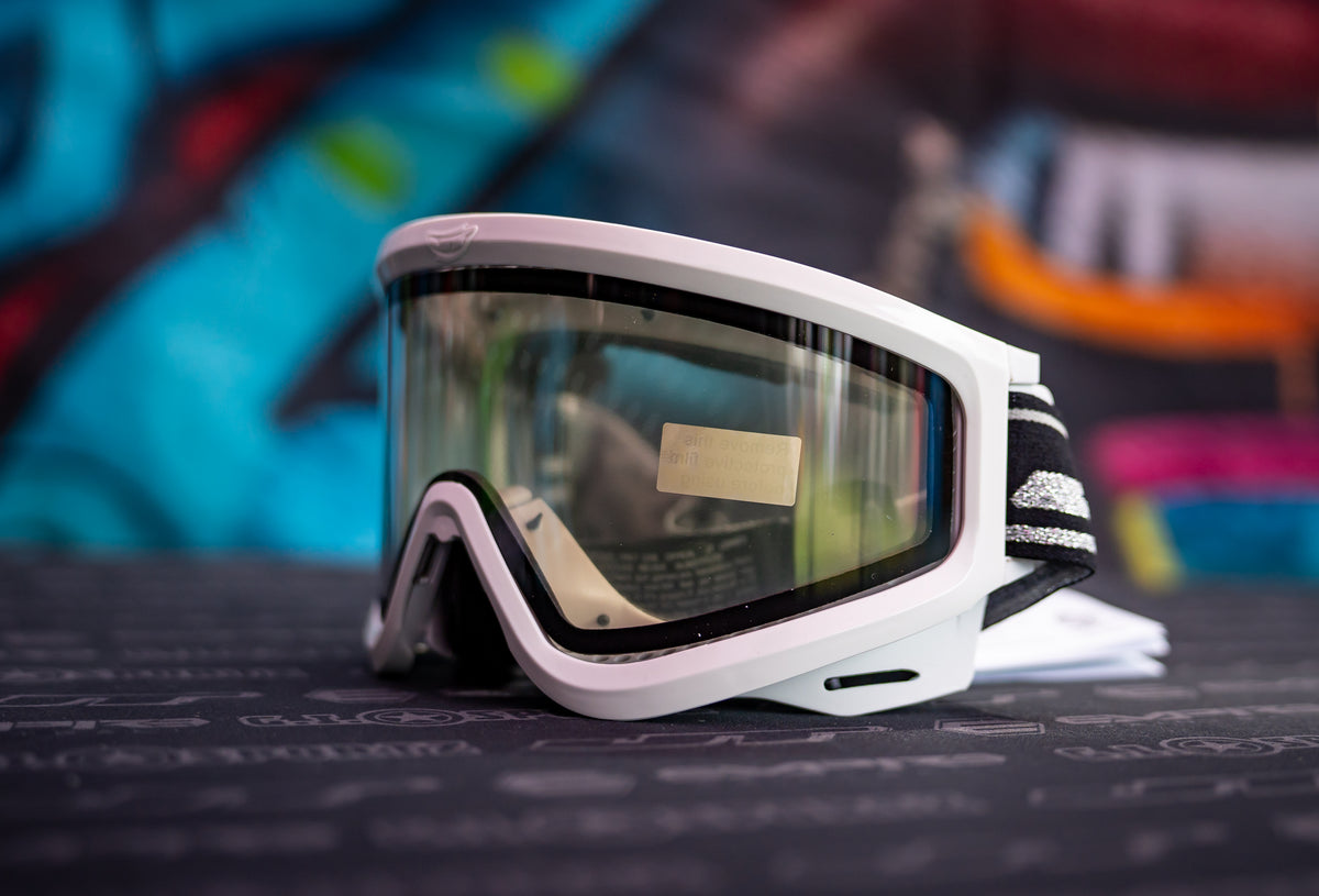 JT QLS Frame - White w Clear Lens and Strap