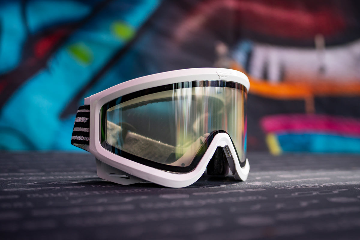 JT QLS Frame - White w Clear Lens and Strap